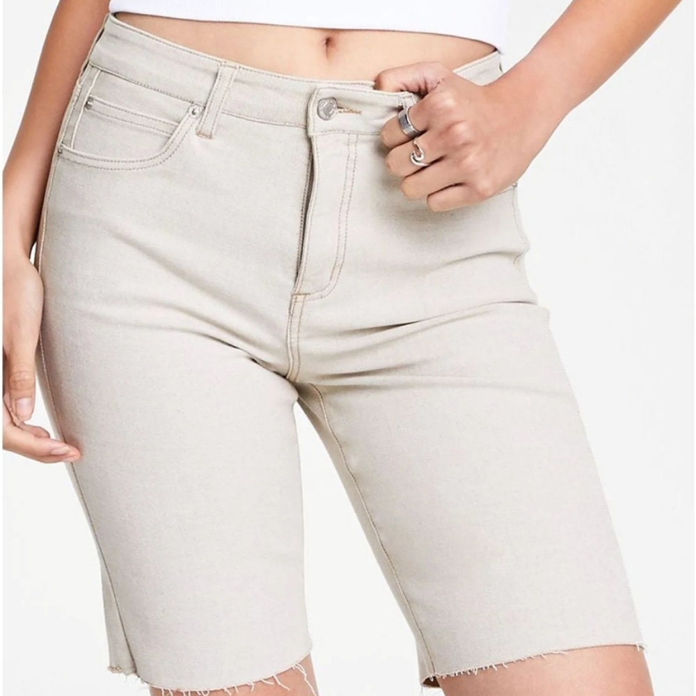 Hudson Raw Hem Cotton Stretch Plus Size Chino Short